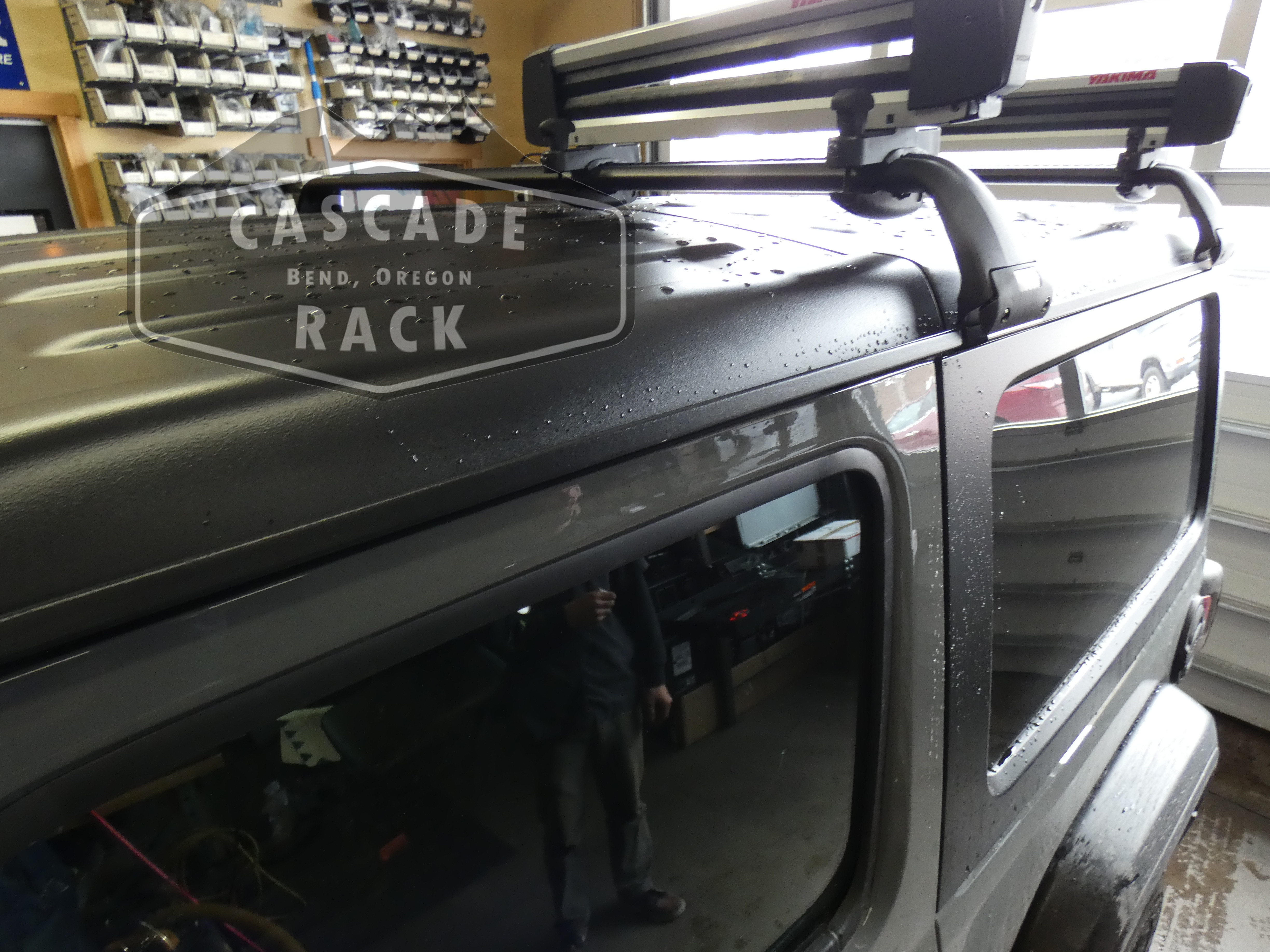 2019 Jeep Wrangler JL 2 Door - Roof Rack and Ski Rack - Yakima / Rhino Rack