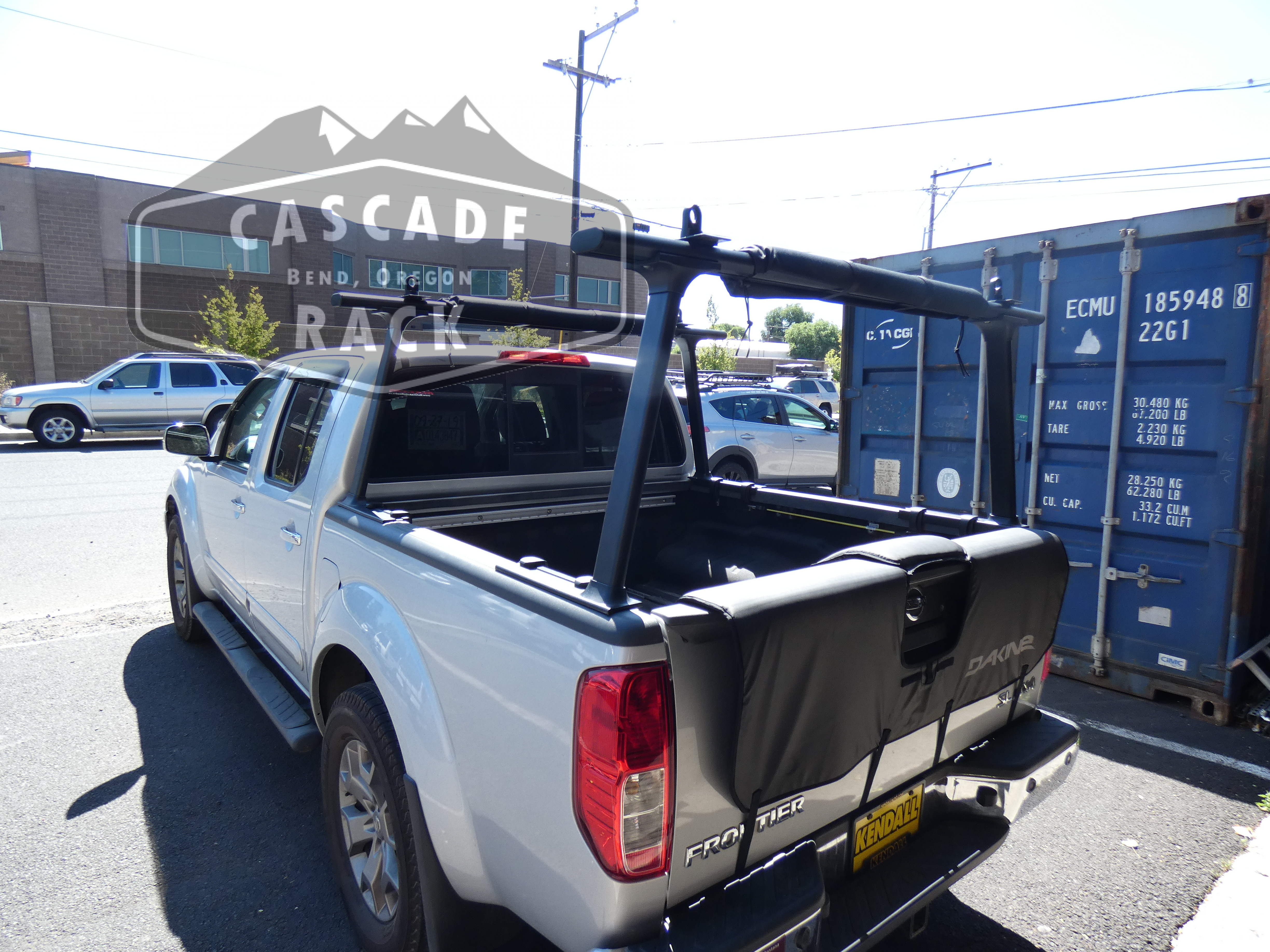 2016 Nissan Frontier - Truck Bed Rack, Kayak and Bike Pads - Thule / Malone...